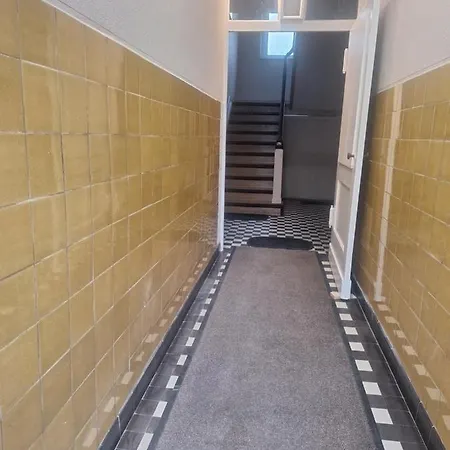 Studio 17 - 2r2 Apartment *